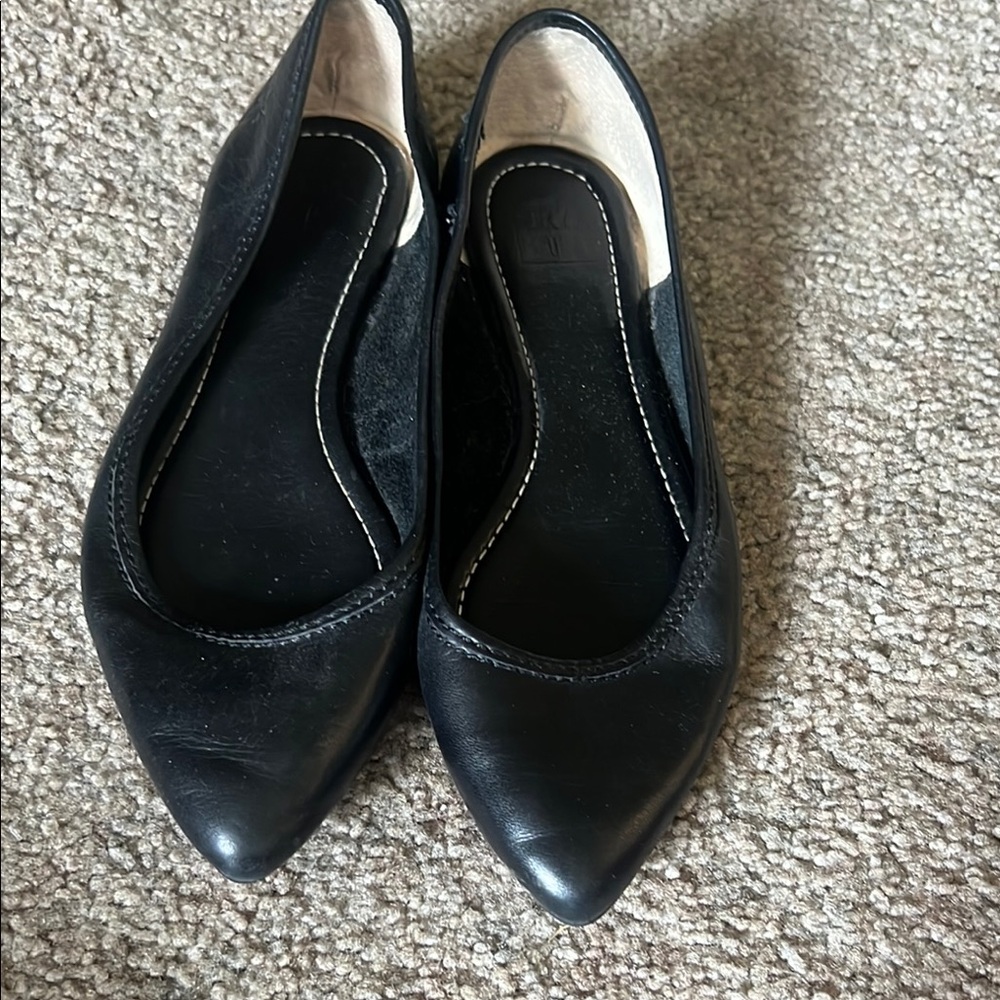 Frye Black Women's Pointed Toe Flats Size 8.5